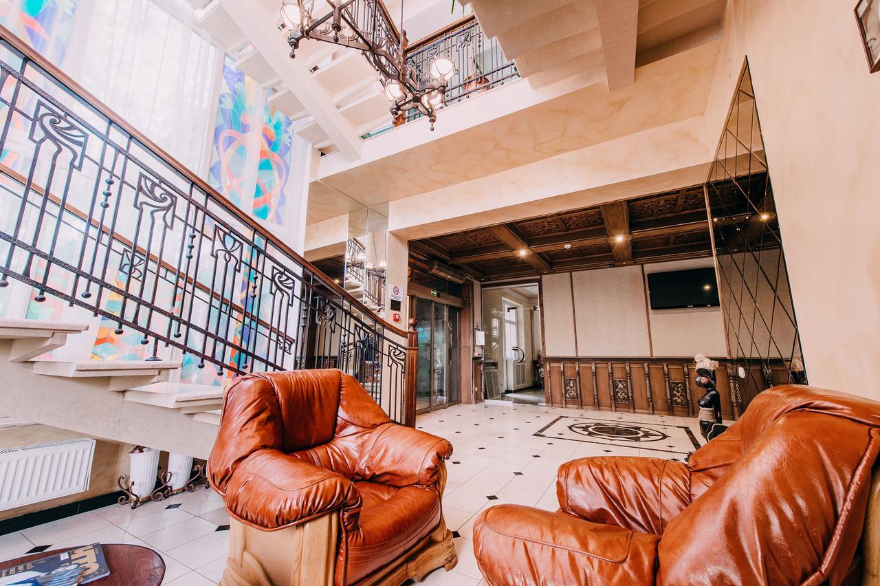 Urartu Hotel Kharkiv Exterior photo